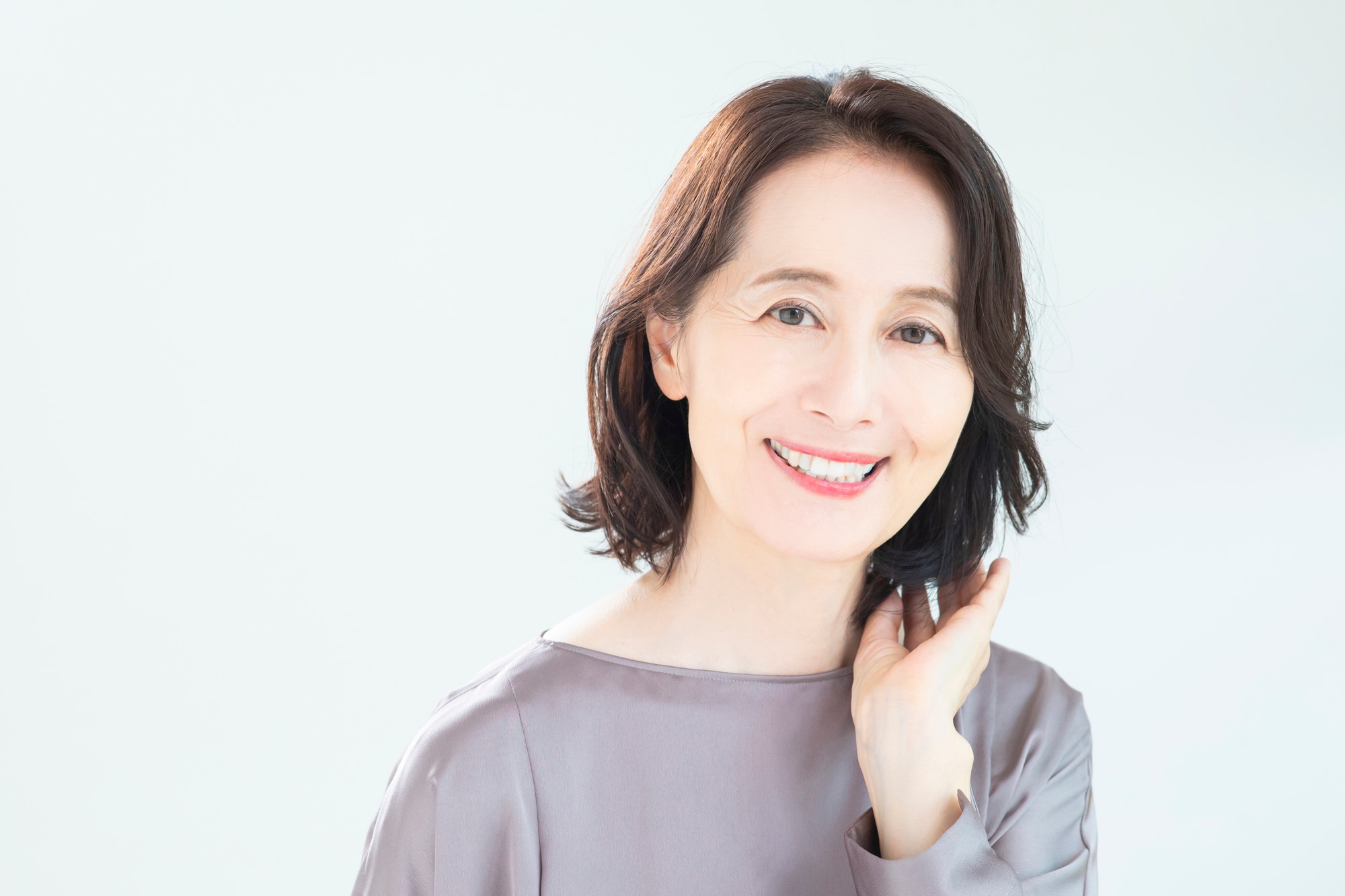 60代   熟女無修正投稿画像 60代からできるデリケートゾーンケアは？フェムケアの方法について解説｜湘南美容クリニック運営のWebマガジン